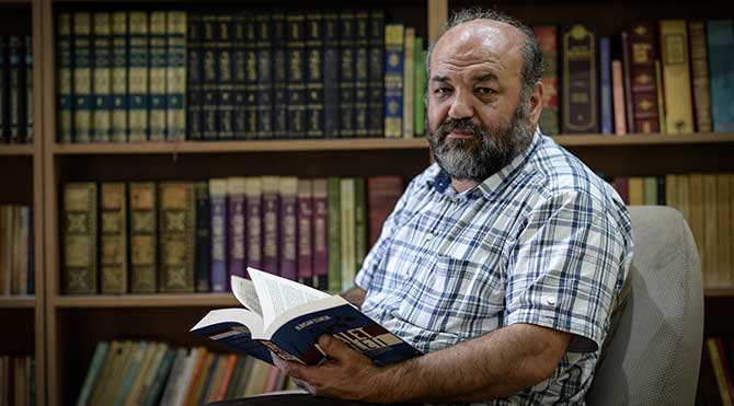 İlahiyatçı yazar İhsan Eliaçık