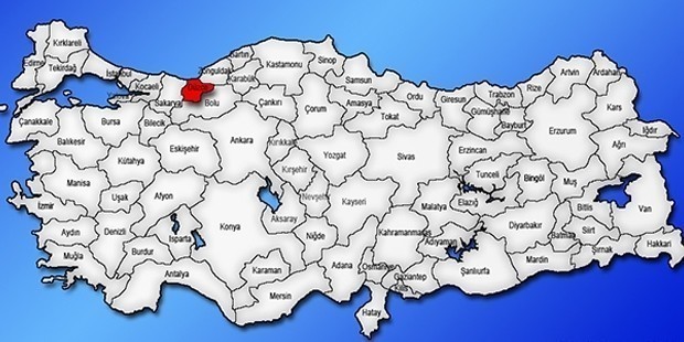 Düzce | Kadın Adaylar: Ayfer Fatma Çelik (DEM Parti) Özge Kasap (HKP)