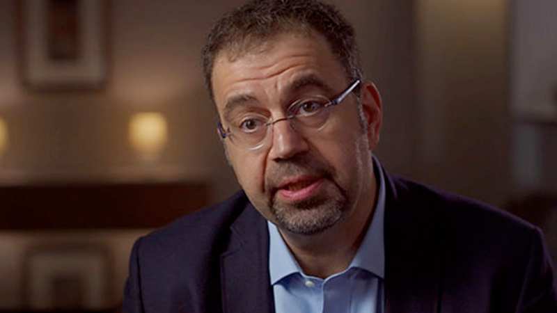 Dünyanın önde gelen ekonomistlerinden olan  Prof. Dr. Daron Acemoğlu'nun Nobel Ödülü kazanmasına sosyal medyadan tebrik mesajları yağdı.  "İktidar sahiplerinin ekonomik kalkınmanın sosyal ve kurumsal altyapısıyla ilgili bu son derece önemli tezlerden ders almalarını dilerim.", "Kendisi yıllardır Türkiye'nin nasıl büyümesi gerektiğini, ne büyük yanlışlar yapıldığını, soran herkese söylüyor her yerde anlatıyor." gibi sosyal medyadan tebrik mesajları alan Acemoğlu için yapılan paylaşımların bazıları şöyle: