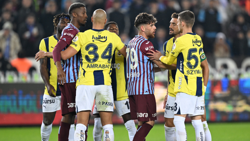 Spor yazarları, Trabzonspor-Fenerbahçe maçını yorumladı: Türk hakemliğinin içine edilmiş durumda