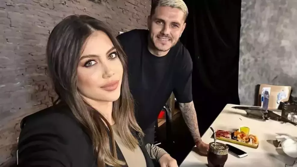 Wanda Nara ile aşk yaşayan rapçi L-Gante’ye Galatasaraylı taraftarlar sosyal medyadan tepki gösteren paylaşımlar yaptı. Bunun üzerine L-Gante sosyal medya hesabından yaptığı paylaşımla Fenerbahçe taraftarı olacağını ifade etti.