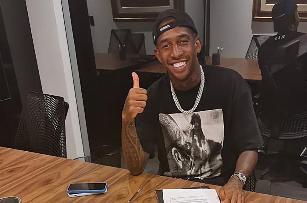 12 milyon euroluk maaşında indirime gitmediği belirtilen Talisca için Fenerbahçe'nin hedefi, bu rakamın yarısını sponsor desteğiyle karşılamak.