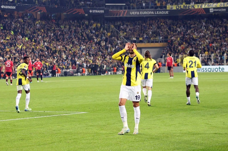 Fenerbahçe’ye En- Nesyri için bir transfer teklifi gelmediğini ifade eden Ersin Düzen şu ifadeleri kullandı: