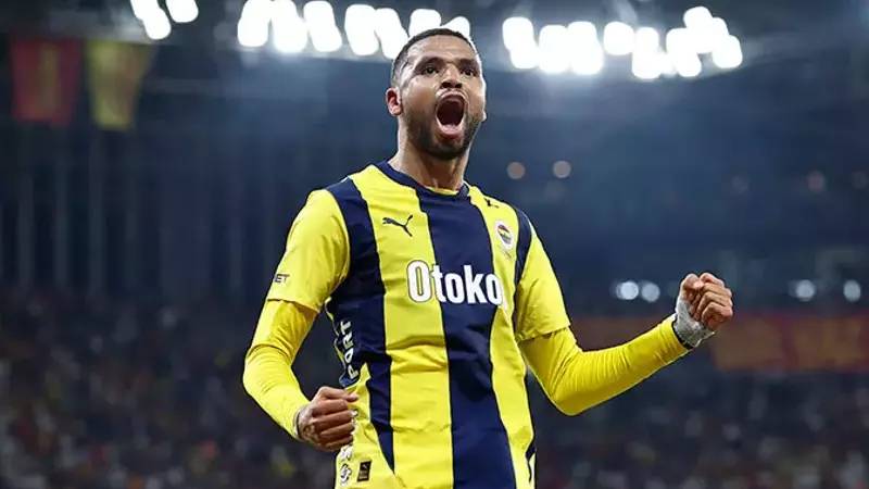 Transfermarkt’a göre piyasa değeri 22 milyon euro olarak gösterilen 27 yaşındaki golcü futbolcu bu sezon Fenerbahçe formasıyla çıktığı 17 maçta 793 dakika süre alırken 4 gol, 2 asistlik performans sergiledi. Faslı golcünün Fenerbahçe ile 2029 yılına kadar sözleşmesi bulunuyor.