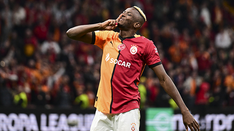 Galatasaray Sportif AŞ Başkanvekili İbrahim Hatipoğlu, Teknik Direktör Okan Buruk’un önceki akşam verdiği röportajında takımın forveti Osimhen’in ocak döneminde istemesi durumunda ayrılabileceği yönündeki sözlerine açıklık getirdi.