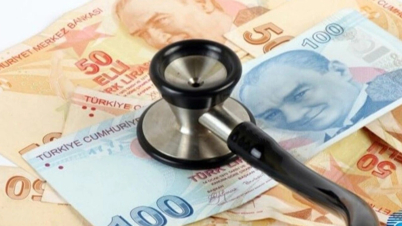 Borç erteleme ve silme süreci | Hükümet, önceki yıllarda olduğu gibi, geriye dönük borçlar için af düzenlemeleri uygulayarak vatandaşların sağlık hizmetlerine kesintisiz erişimini sağlamaya devam ediyor. Bu kapsamda, önceki yıllara ait borçlar için yapılan af düzenlemeleri ve Cumhurbaşkanlığı kararnamesiyle erteleme yolları açıldı (Sabah)