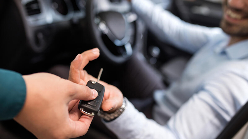 Yıl sonu yaklaşırken, otomobil markalarının kampanya yarışı da hız kazandı. Volkswagen, Audi, Seat, Skoda, Cupra, Togg, Renault, Fiat, Ford, Opel, KIA, Citroen, Toyota, Hyundai, Peugeot, Chery ve tüm markaların yıl sonu indirim ve düşük faizli kredi kampanyaları belli oldu. İşte marka marka tam liste 2024 sıfır araç kampanyaları.