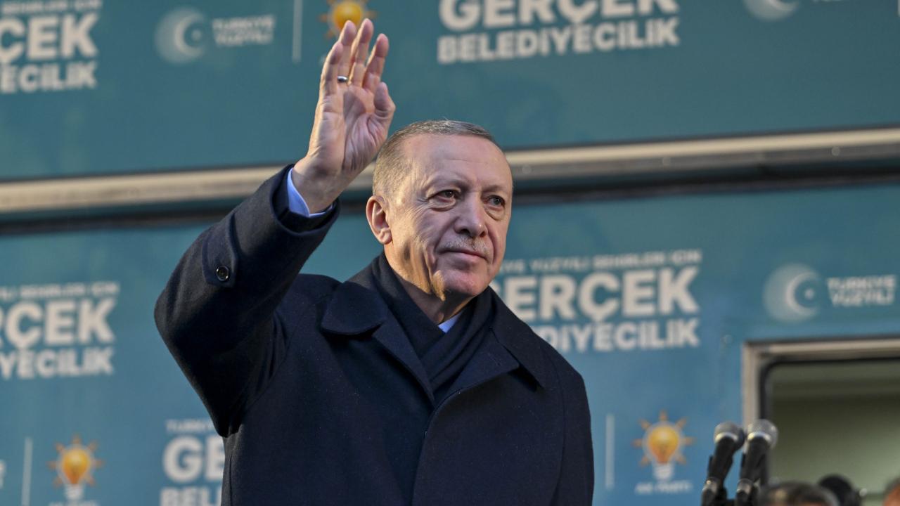 Anket: Erdoğan’ın Cumhurbaşkanı adaylığı için Anayasa değiştirilsin mi?