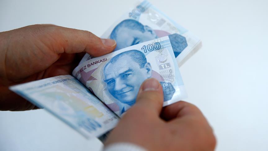 Milyonlarca memur ve emekli ocak ayında zam oranının ne olacağını merak ediyor.  Yılın ikinci yarısına ilişkin enflasyon verilerinin ardından zam oranları büyük oranda netleşti.  Türkiye İstatistik Kurumu (TÜİK) verilerine göre temmuz, ağustos, eylül, ekim ve kasım aylarını kapsayan 5 ayda enflasyon yüzde 14,6 oldu.