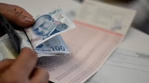 Çalışma ve Sosyal Güvenlik Bakanlığı'nın ev sahipliğinin yapacağı 10 Aralık Asgari Ücret Tespit Komisyonu'nda ,işveren tarafından Türkiye İşveren Sendikaları Konfederasyonu (TİSK), işçi tarafını ise Türkiye'nin en büyük işçi konfederasyonu TÜRK-İŞ temsil edecek. 