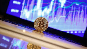 Bit Mining'in baş ekonomisti Youwei Yang, i potansiyel geri çekilmelere karşı da temkinli olmakla birlikte, Bitcoin'in 2025 yılında 180 bin ila 190 bin arasında bir fiyata ulaşacağını tahmin ediyor -