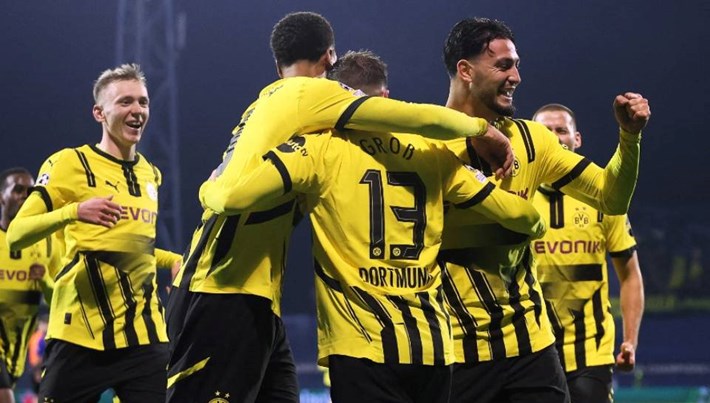 10- Borussia Dortmund