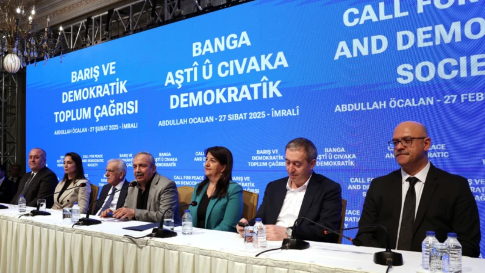 MEDYA, ABDULLAH ÖCALAN'IN TARİHİ ÇAĞRISINI NASIL GÖRDÜ?