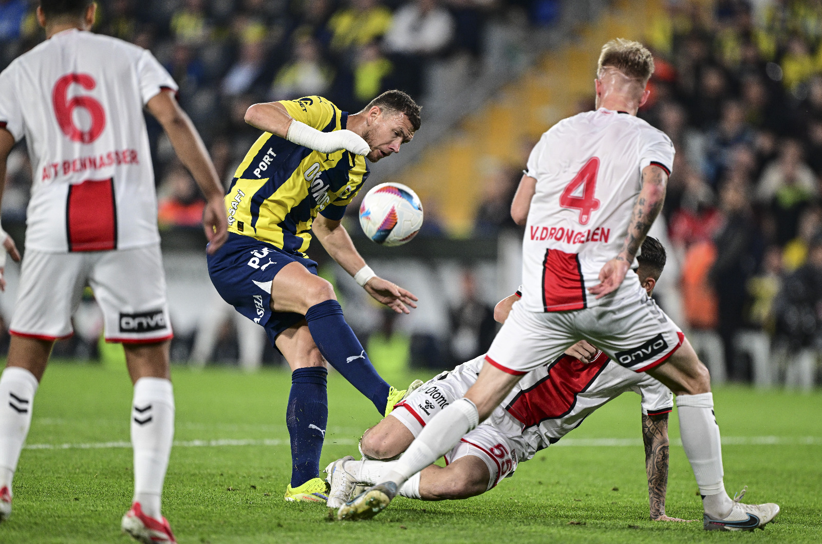 Spor yazarları, Fenerbahçe-Samsunspor maçını yorumladı: "Şampiyonluğa veda maçı..."