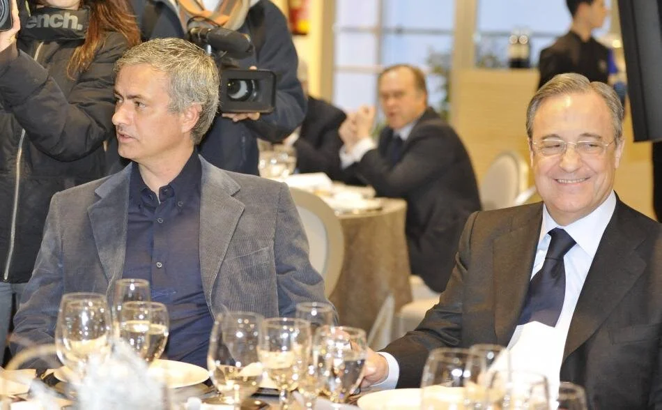 Haberde, Jose Mourinho’nun Real Madrid döneminden tanıdığı Perez’i arayarak Alaba transferine yeşil ışık yaktığı belirtildi. Mourinho’nun takım planlamasında Alaba için özel bir rol düşündüğü ve projeyi doğrudan başkana anlattığı kaydedildi.