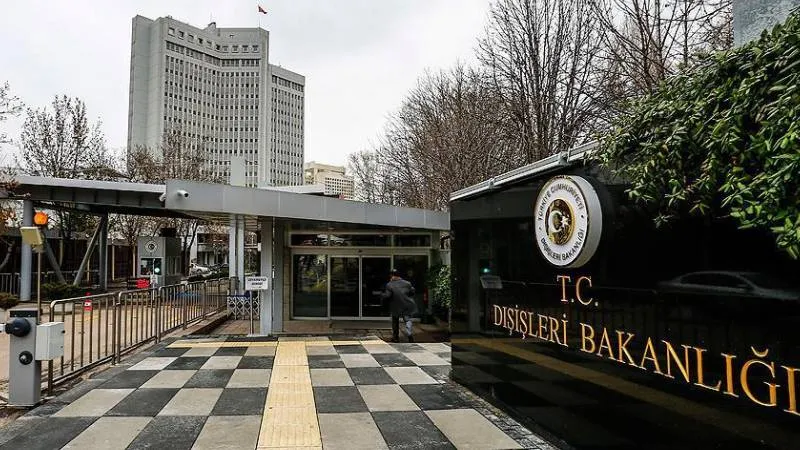 Dışişleri'nden büyükelçilere aşçı yasağı