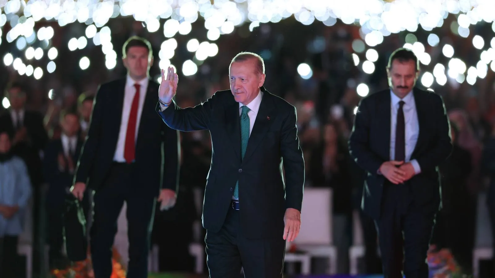İktidarın üç hesabı: Erken seçim ihtimali zayıflıyor, Erdoğan’ın adaylığının formülü öne çıkıyor