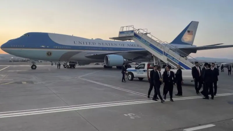 Trump Türkiye’den eski Air Force One’la döndüğünü söyledi, meğer uçakta bile değilmiş!
