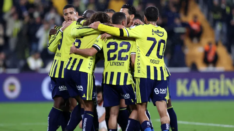 Spor yazarları, Fenerbahçe'nin Alanyaspor galibiyetini yorumladı: Önündeki iki zorlu maça oldukça sıkıntılı gidecek