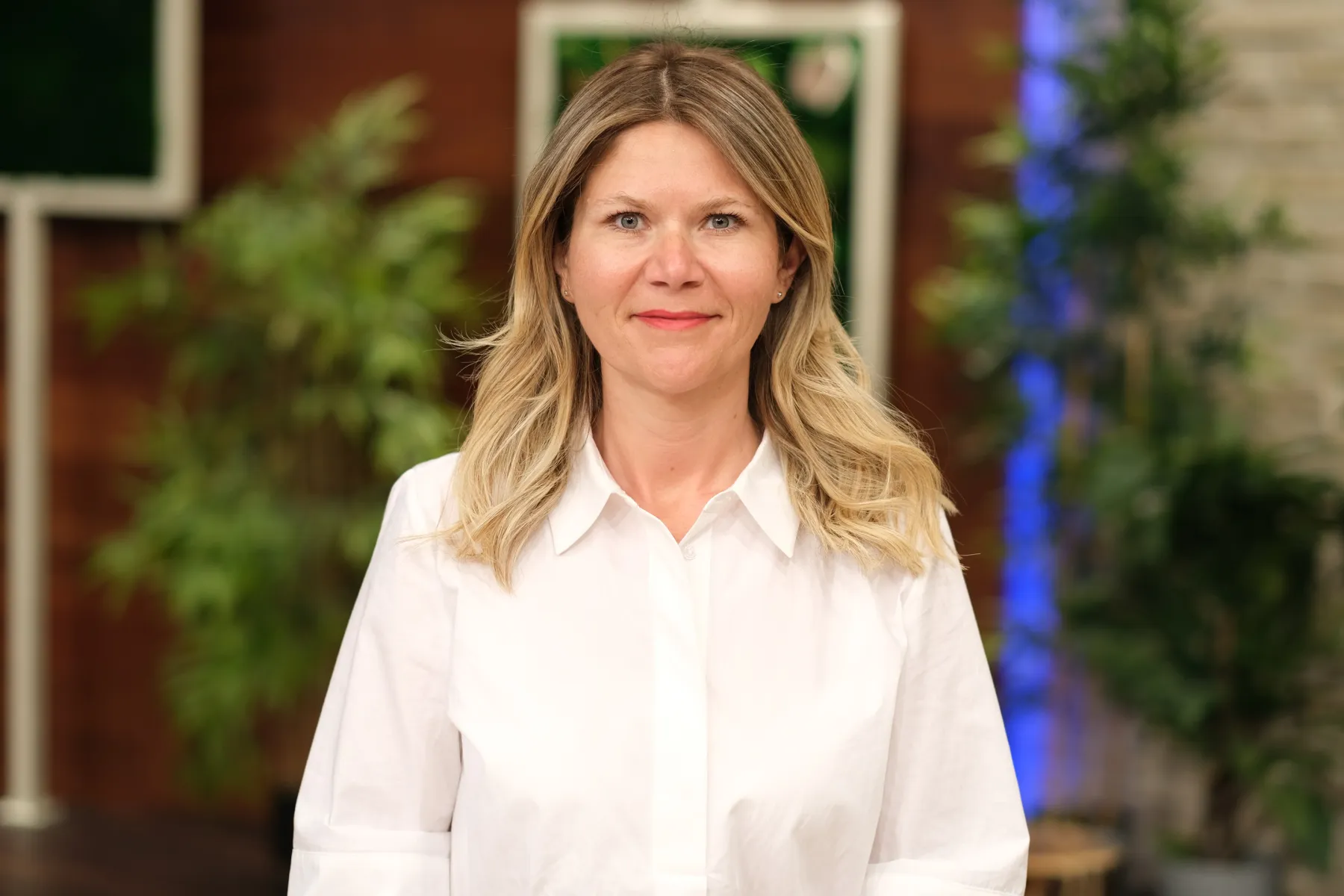 <p>Yeditepe &Uuml;niversitesi Beslenme ve Diyetetik B&ouml;l&uuml;m&uuml; Başkanı Do&ccedil;. Dr. Binnur Okan Bakır, sonbaharla birlikte değişen beslenme alışkanlıklarına dikkat &ccedil;ekerek balıktan cevize, yumurtadan tam tahıllara kadar farklı besin gruplarının dengeli beslenmedeki &ouml;nemini anlattı.</p>