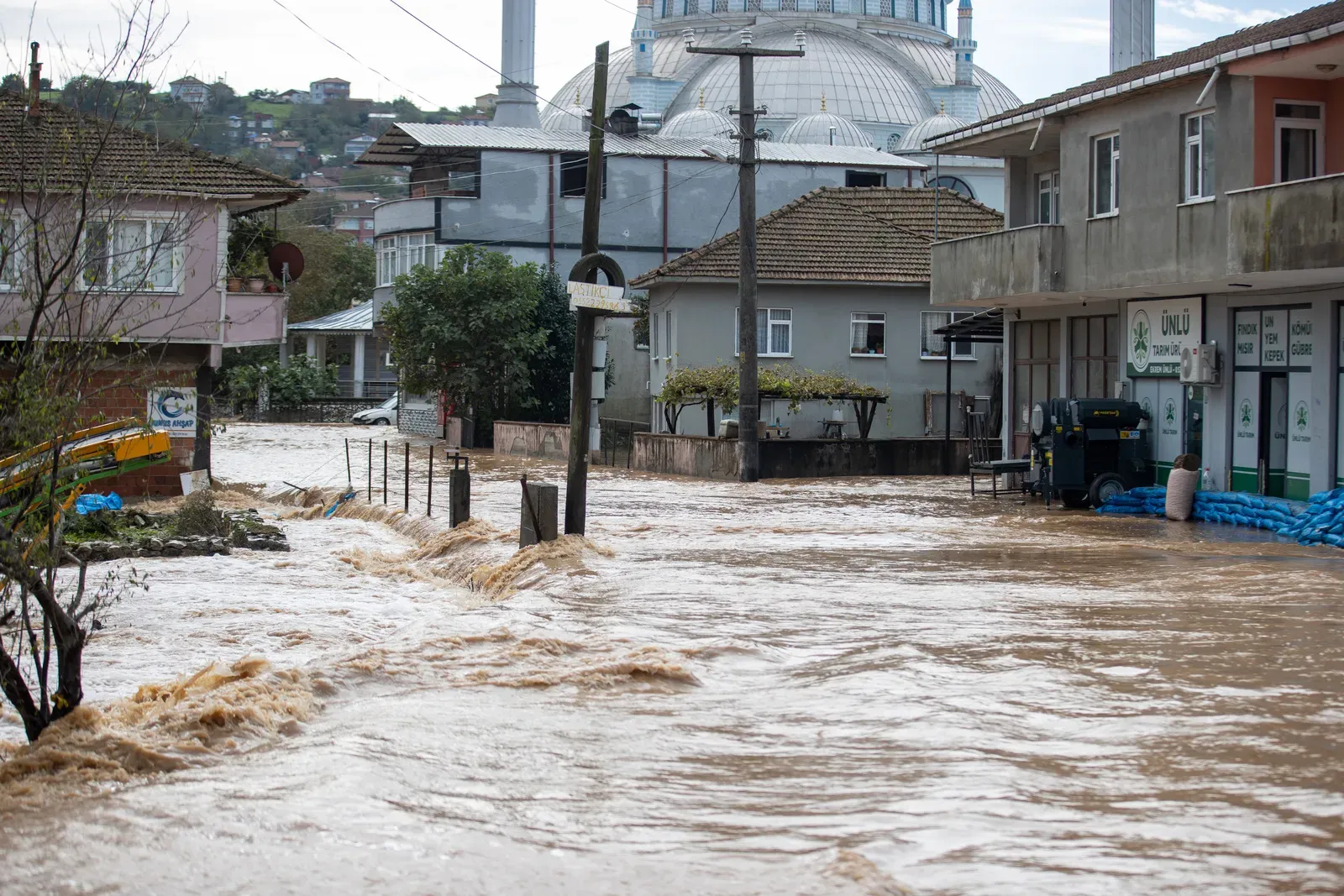 Sel felaketinin ardından enfeksiyon riski: Bu belirtilere dikkat!