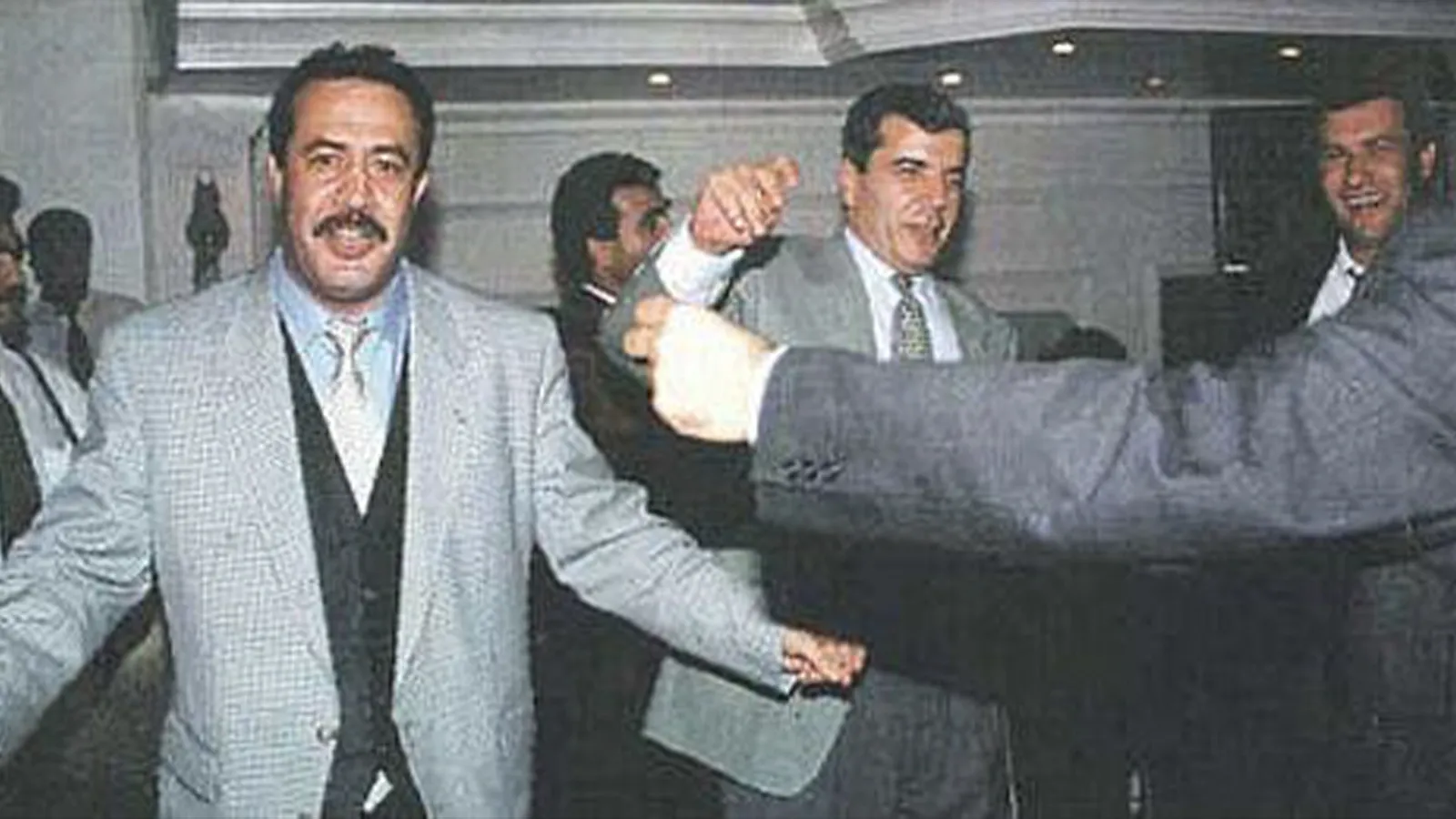 Bir fotoğraf, ilişkileri tartışmaya açtıysa suç nerede?